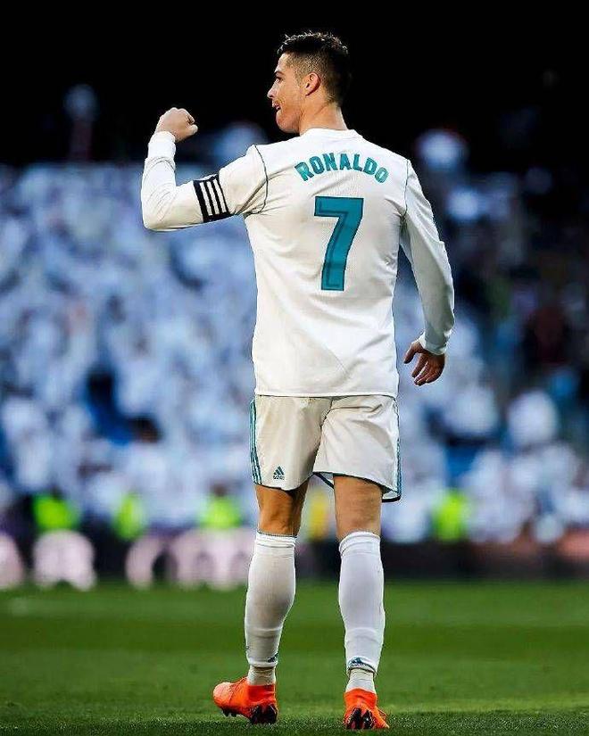 湖人逆转！詹姆斯30+8+8，奇兵13分