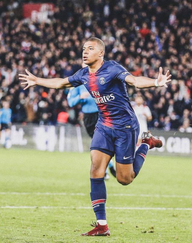 《上古卷轴5：天际》Switch2版今日发售 可免费升级