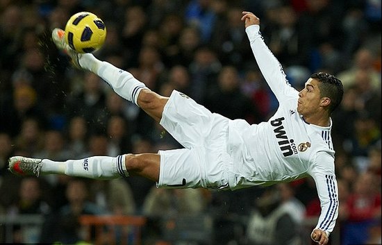 《王者荣耀》皮肤雨第三场！亚瑟 朵莉亚新皮肤演示